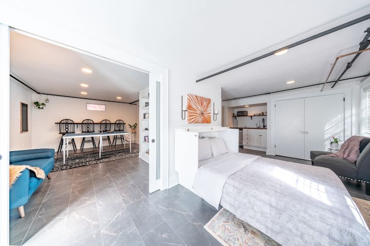 Charlottesville Guest Suite With Private Entrance