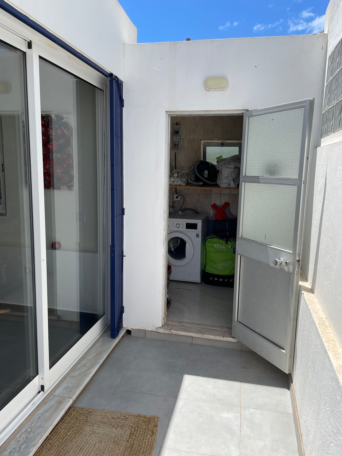 Zithoek woonkamer – Casa das Árvores, Ilha Armona Algarve