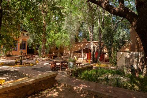 Private rooms : quiet, nature, swimming pool