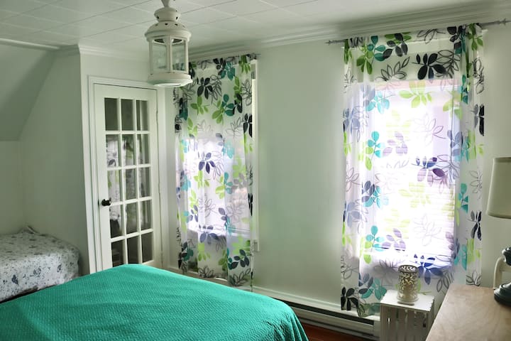 2021 Chambre aqua deux lits ou un lit