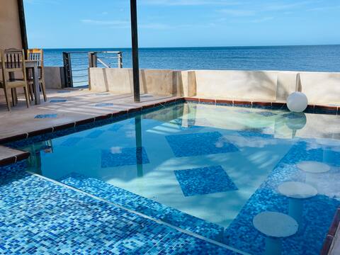 Gorgeous Oceanfront Villa La Solana I & II w/ Pool
