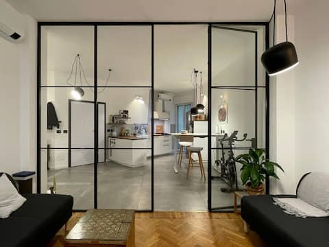 Annuncio Airbnb popolare: Designer Studio in the Heart of Bologna a Bologna