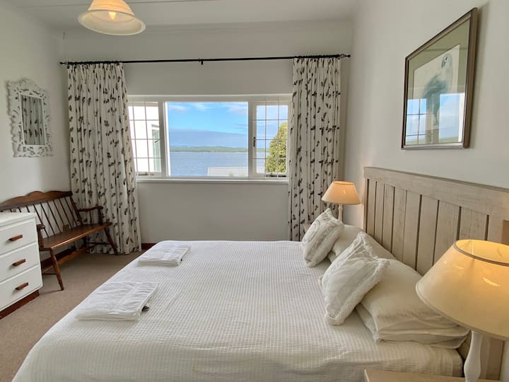 Სტუმრების კოტეჯი ოთახი 2. 