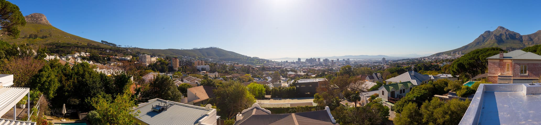 Spacious top floor apartment with panoramic views