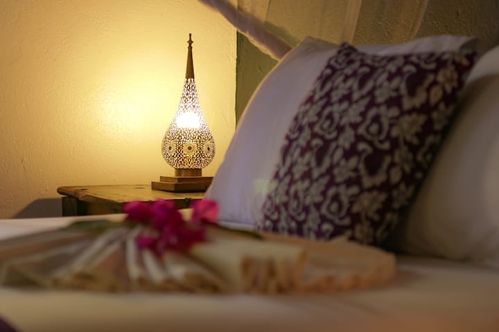 楼下第二间卧室