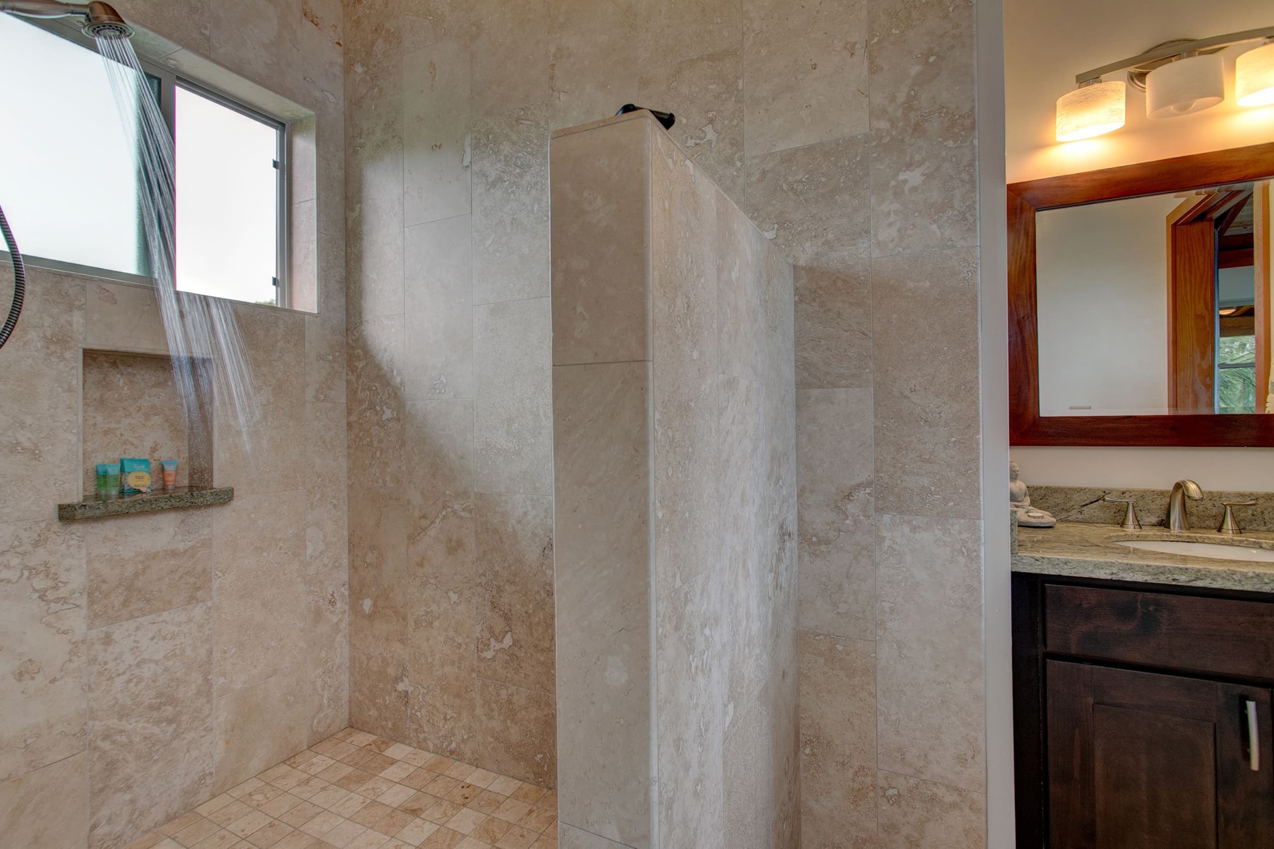 Home in Pahoa · ★4.94 · 2 bedrooms · 2 beds · 1.5 shared baths - Image 18