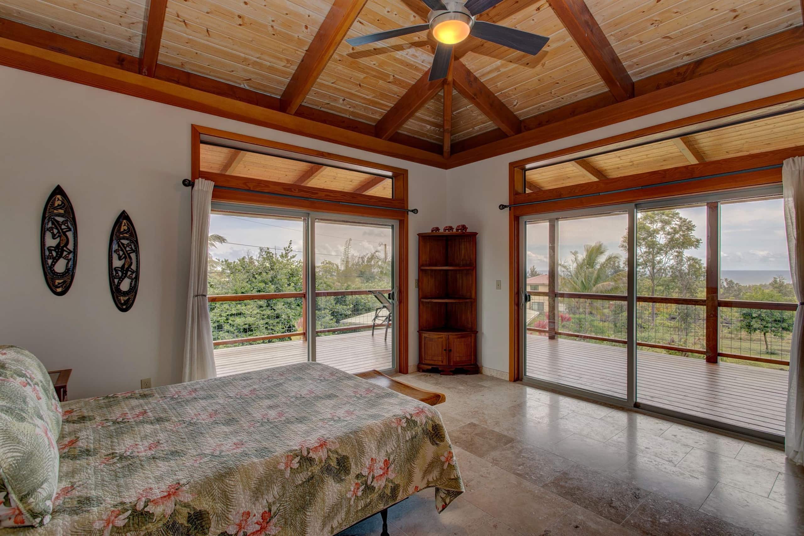 Home in Pahoa · ★4.94 · 2 bedrooms · 2 beds · 1.5 shared baths - Image 15