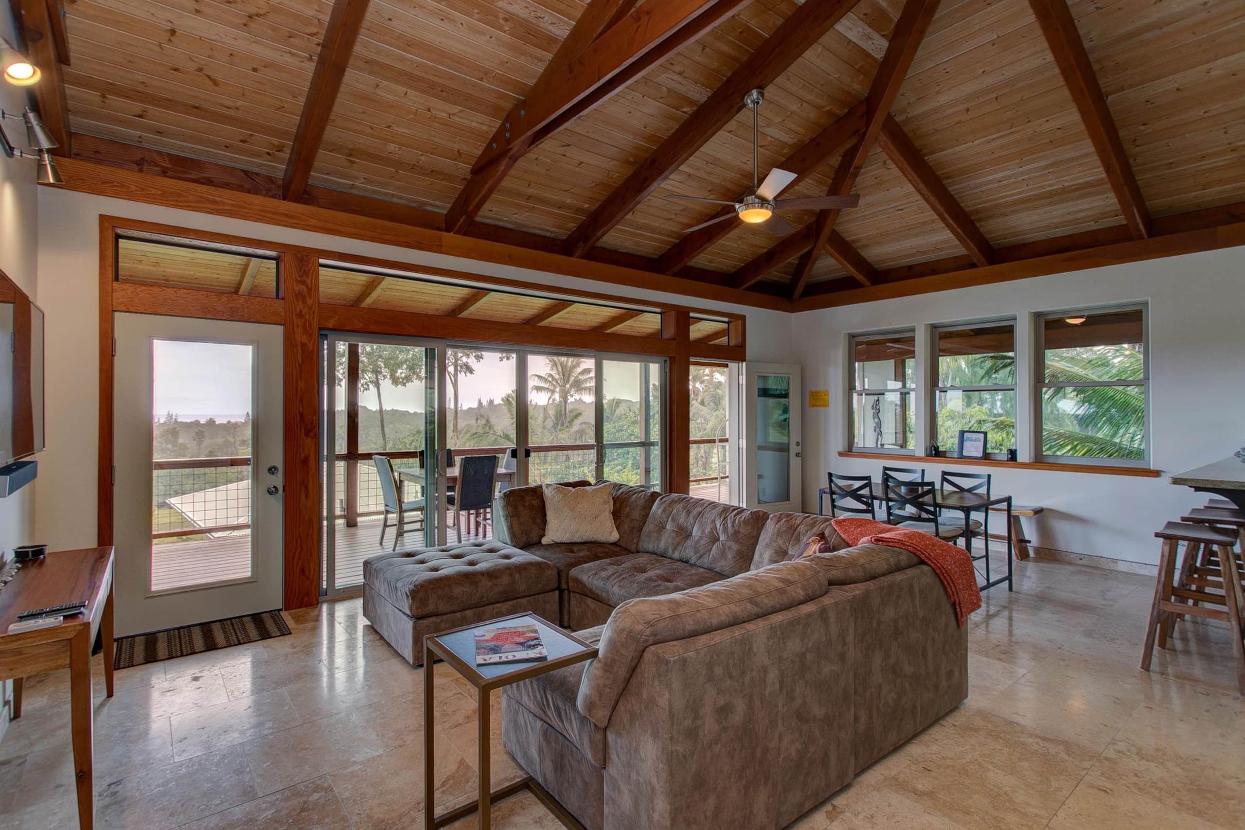 Home in Pahoa · ★4.94 · 2 bedrooms · 2 beds · 1.5 shared baths - Image 7