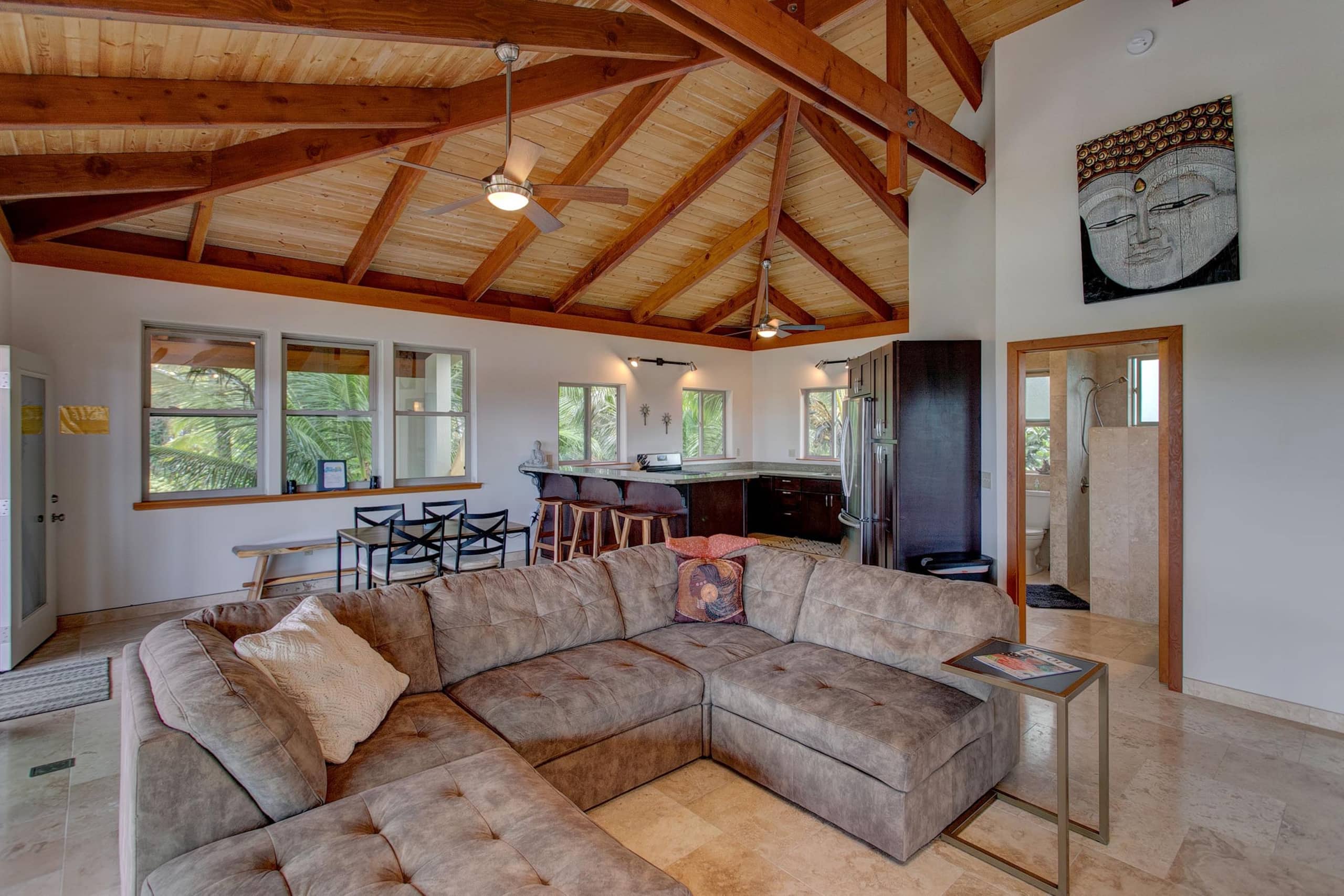 Home in Pahoa · ★4.94 · 2 bedrooms · 2 beds · 1.5 shared baths - Image 9