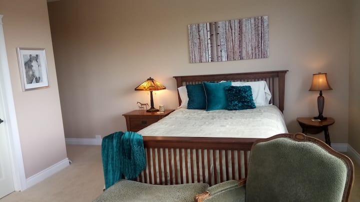 Wageni kadhaa wamesema kwamba kulala kwenye godoro la Vaquero Alcoba ni kama kupiga mbizi kwenye wimbi. Bofya mara mbili picha yangu ili ufike kwenye tangazo hili.