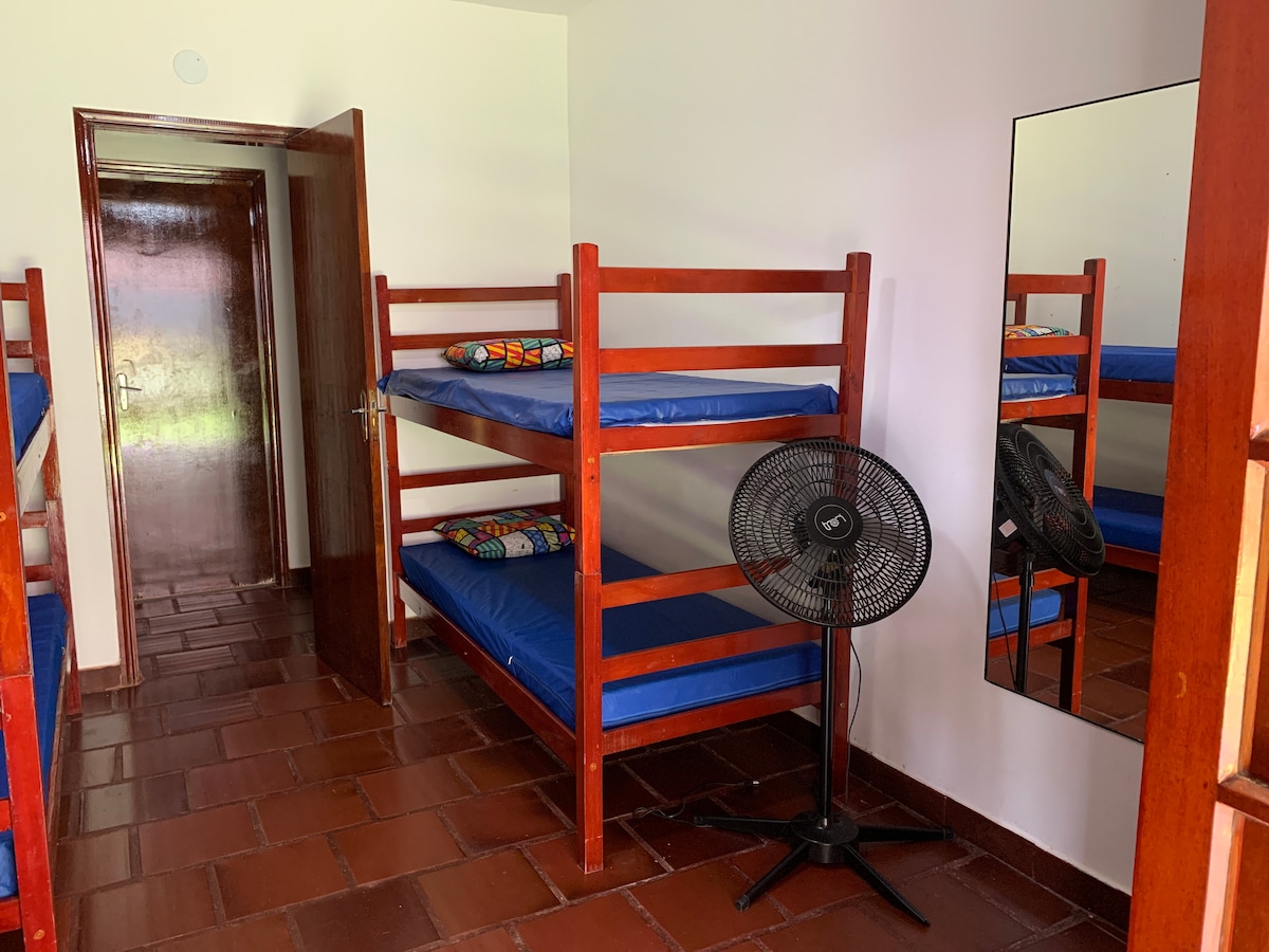 Chumba cha kulala cha 2 - Bafu linalokabili 