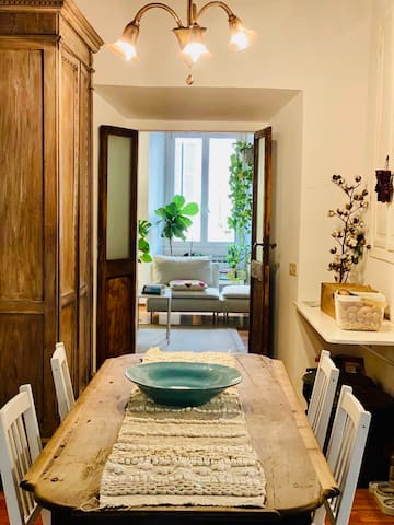 d/cube serpenti – Appartamento Colosseo