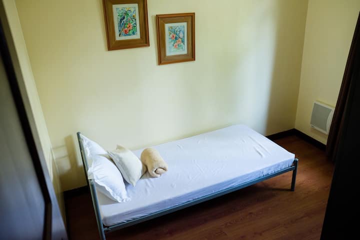 Room 2 
With aircon
With extra single floor mattress