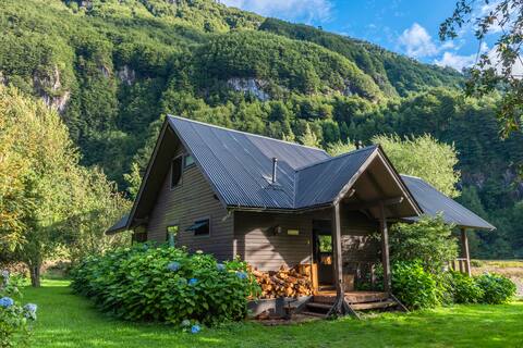 RIVER CABIN, Simpson River, Patagonia Chile