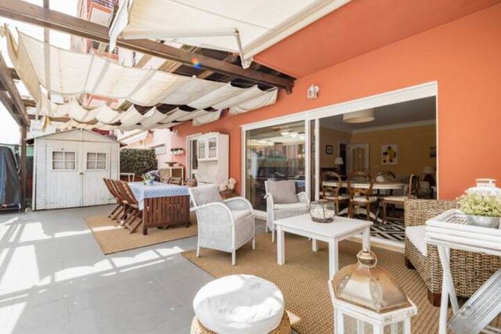 Charming and large family apartment with terrace