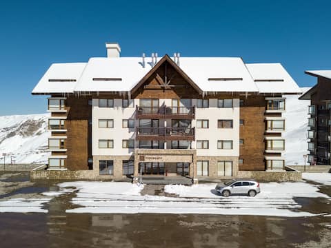 Apartment in Valle Nevado Ski Resort, 7 PAX