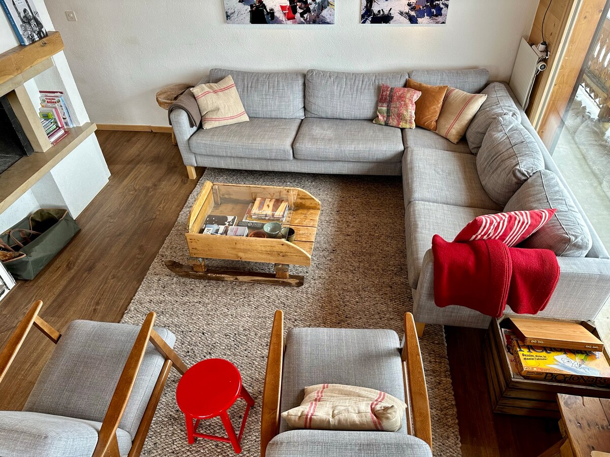 Successful Airbnb property: Ski-in/out Les Portes du Soleil & astonishing views in Val D'illiez