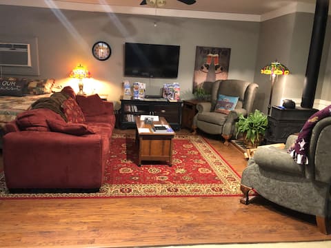 1882 Carriage House in the heart of Little Rock