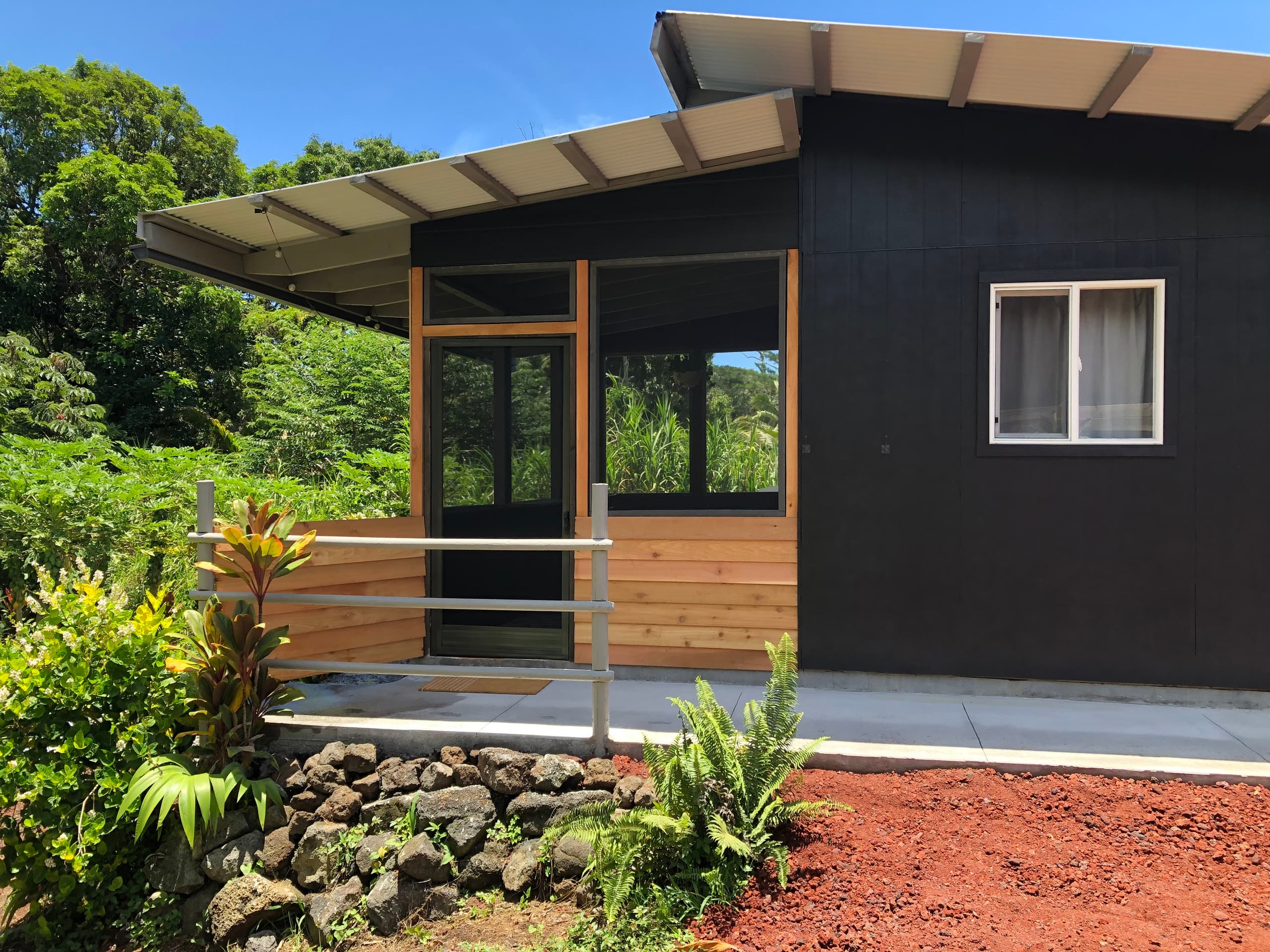 Guesthouse in Pahoa · ★4.94 · Studio · 1 bed · 1 private bath - Image 1