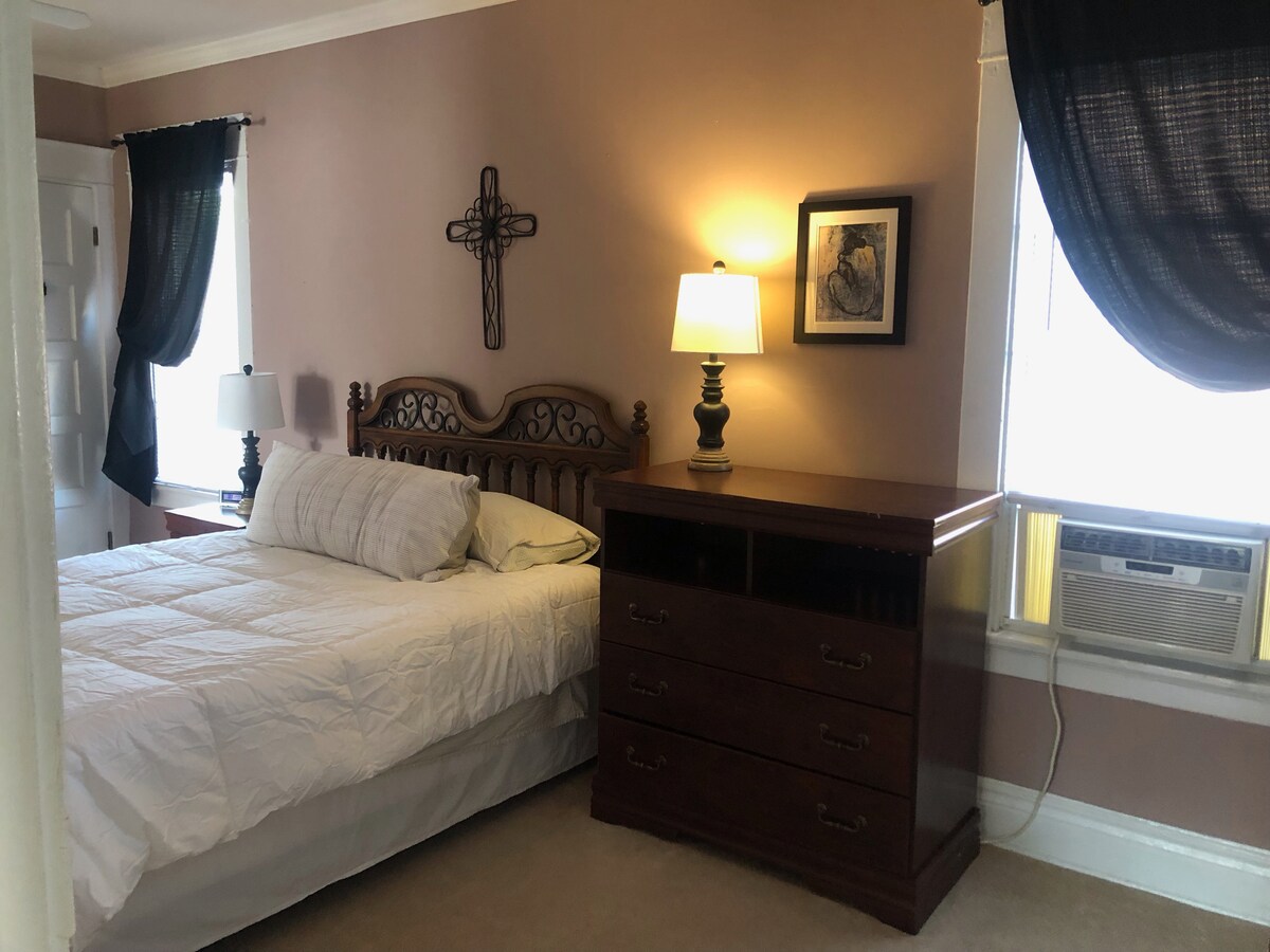 საძინებელი 1