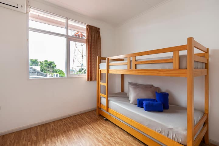 Četvrta spavaća soba, klima-uređaj, s krevetom na kat i krevetom za jednu osobu