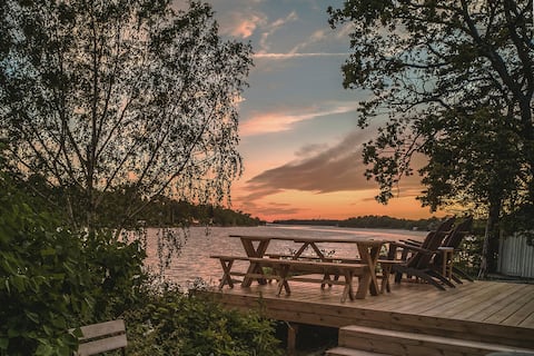 Successful Airbnb property: Stockholm Archipelago Waterfront Cottage in Vaxholm