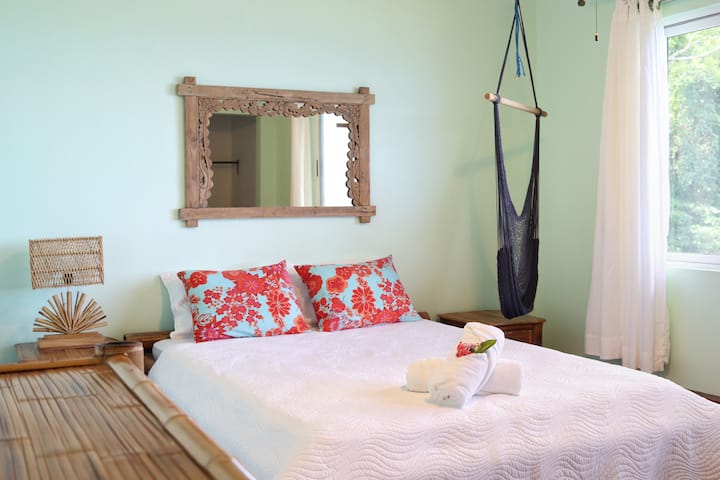 ชั้นล่างมองเห็นวิวทะเล