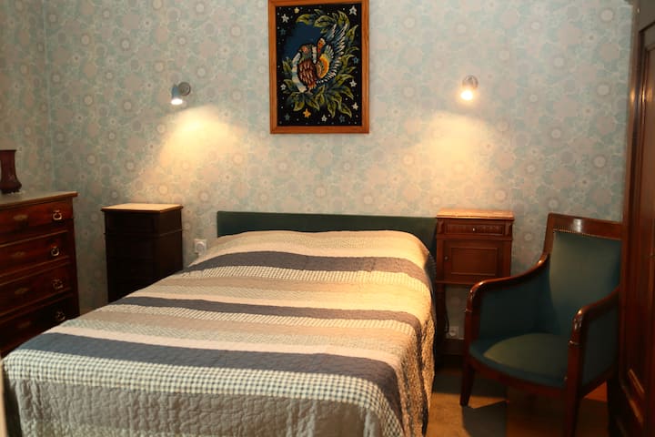 Bedroom 1 with large terrace (slatted box spring)