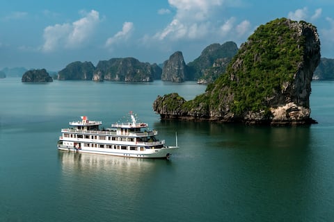 Swan Cruises Ha Long - Bai Tu Long Bay Hidden Gem