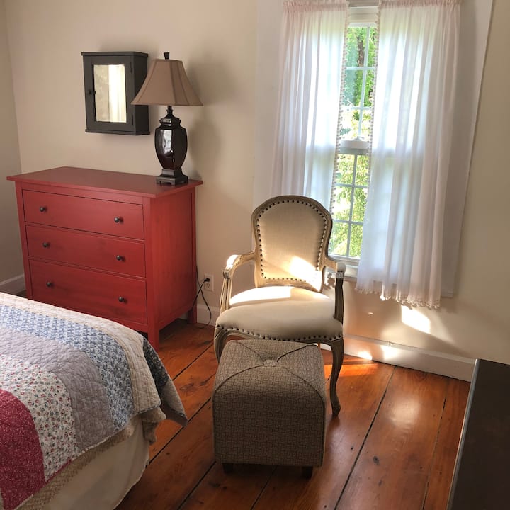 Old New England Farmhouse The Brimfield Room Bed and breakfasts for