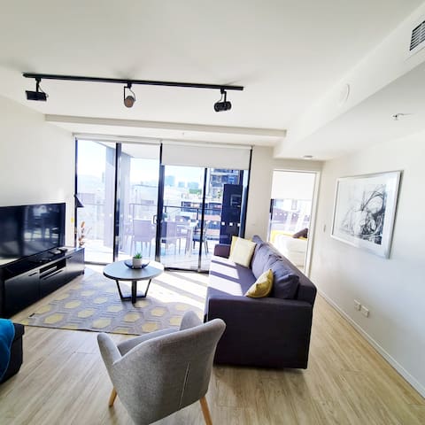 LUXE Inner City Living CarPark WIFI Gym Pool NFlix