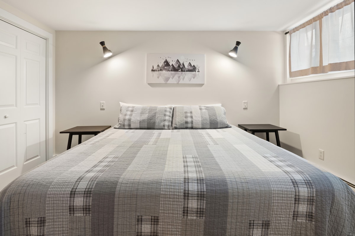 חדר אורחים מס '5 (המכונה "פוקס ") עם מיטת קינג סייז