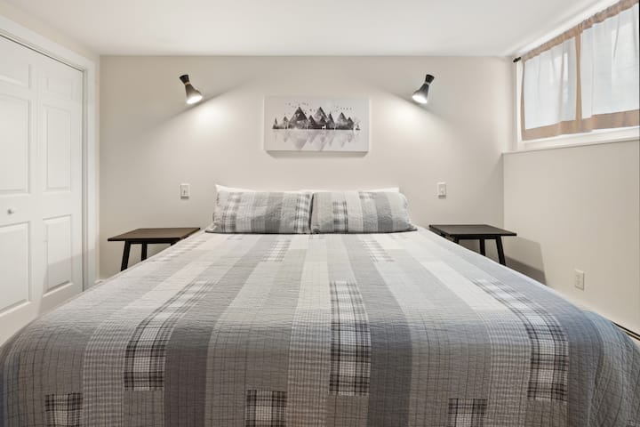 Spálňa pre hostí č.5 (aka „Fox“) s manželskou posteľou King