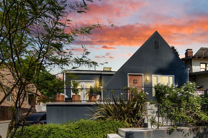 Fully Redone Private Home in SilverLake off Sunset