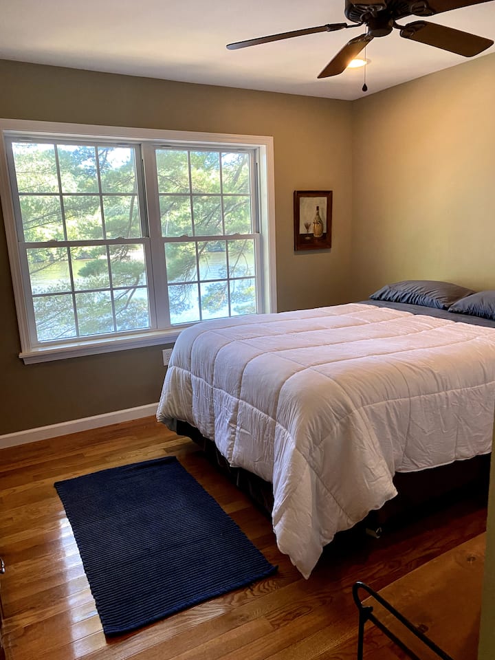 ห้องนอนที่สองบนชั้นสอง