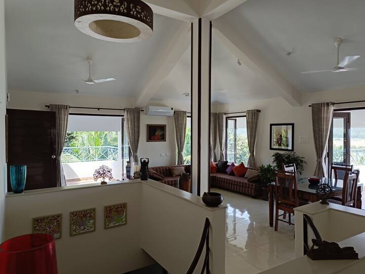 Living room image 3