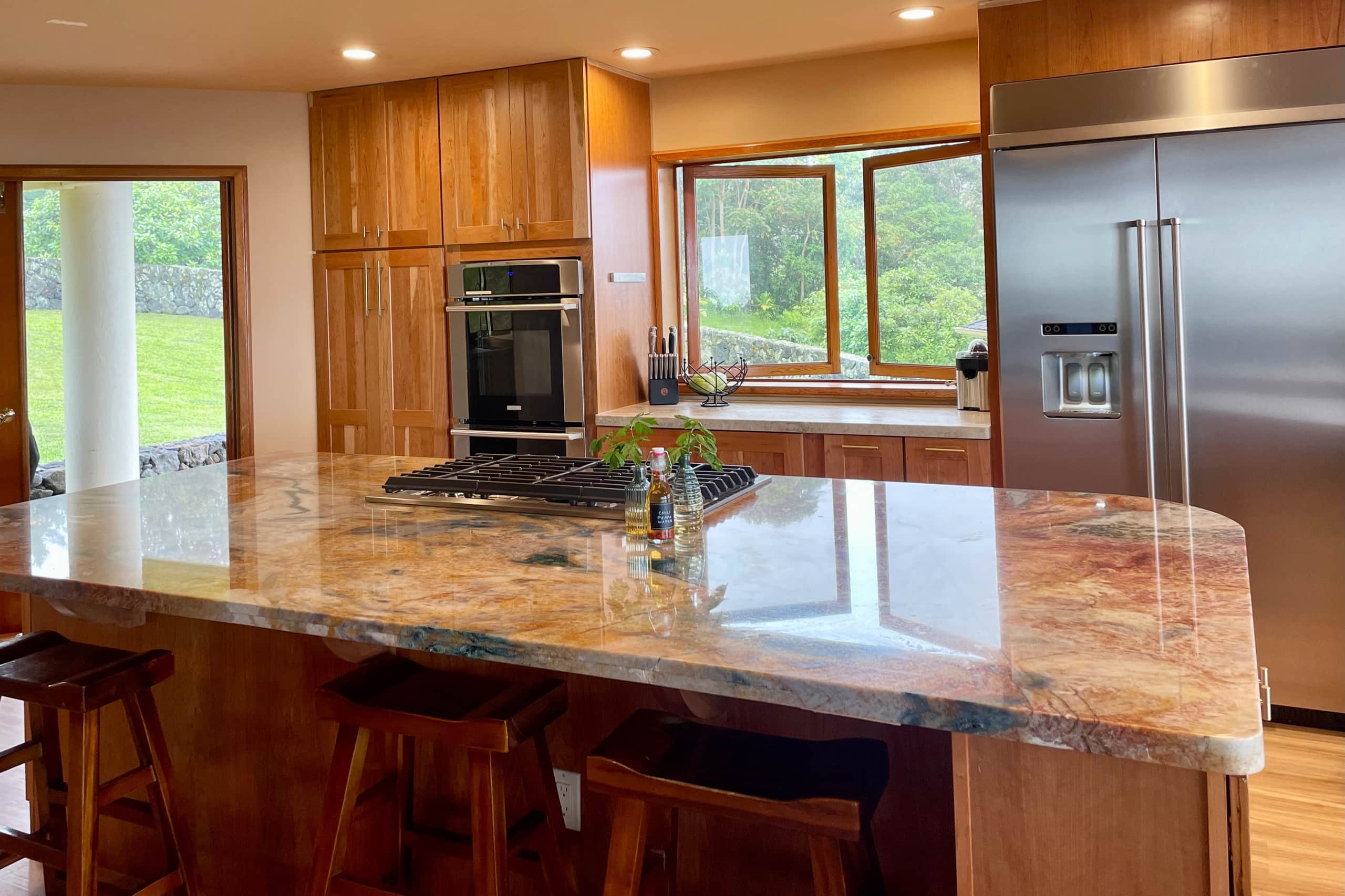 Luxury Pool, Oceanview, 7 acres of avos & fruit - Photo 4