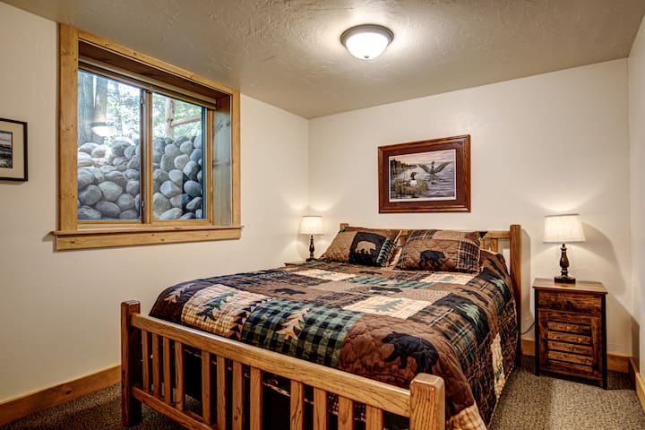 Lower level queen bedroom