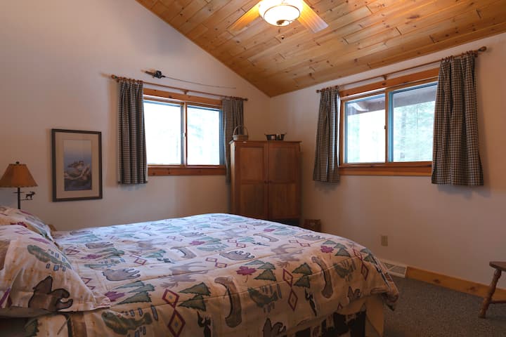Upper level king bedroom