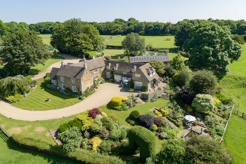 Manton Lodge - Garden Apartment