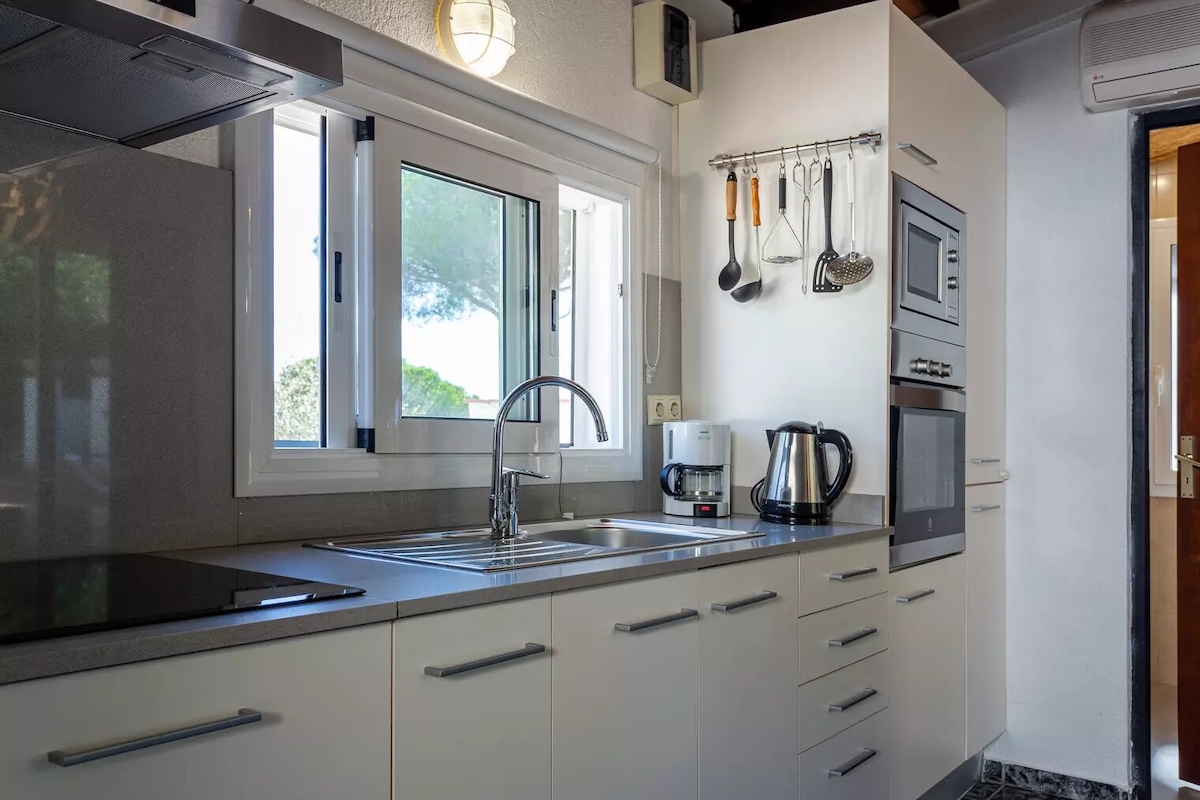 Top Airbnb: Sea near golf courses - Oleander à Santa Cristina D'aro