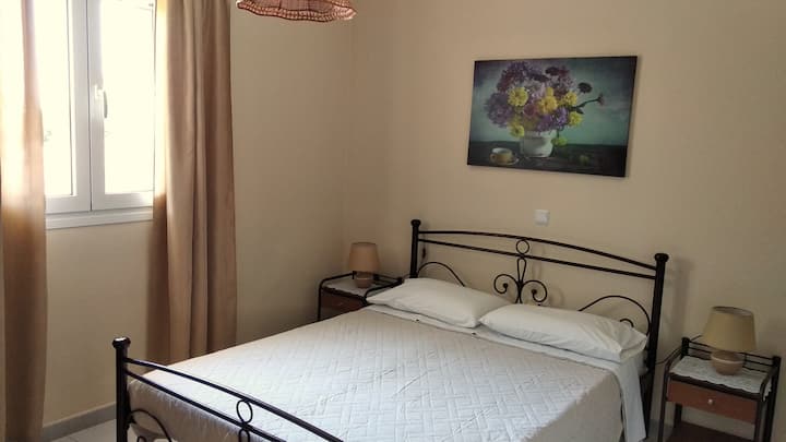 საძინებელი 1