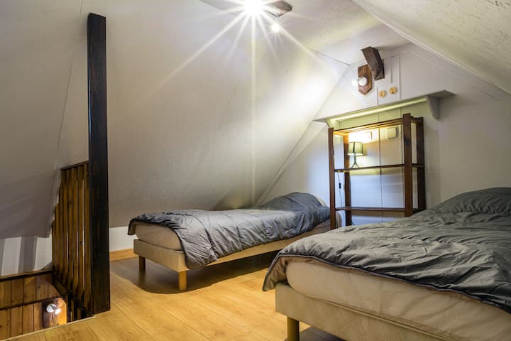 Chalet klasik me 4 persona 30 m² - dhomë gjumi në katin e sipërm me hyrje me shkallë mulliri