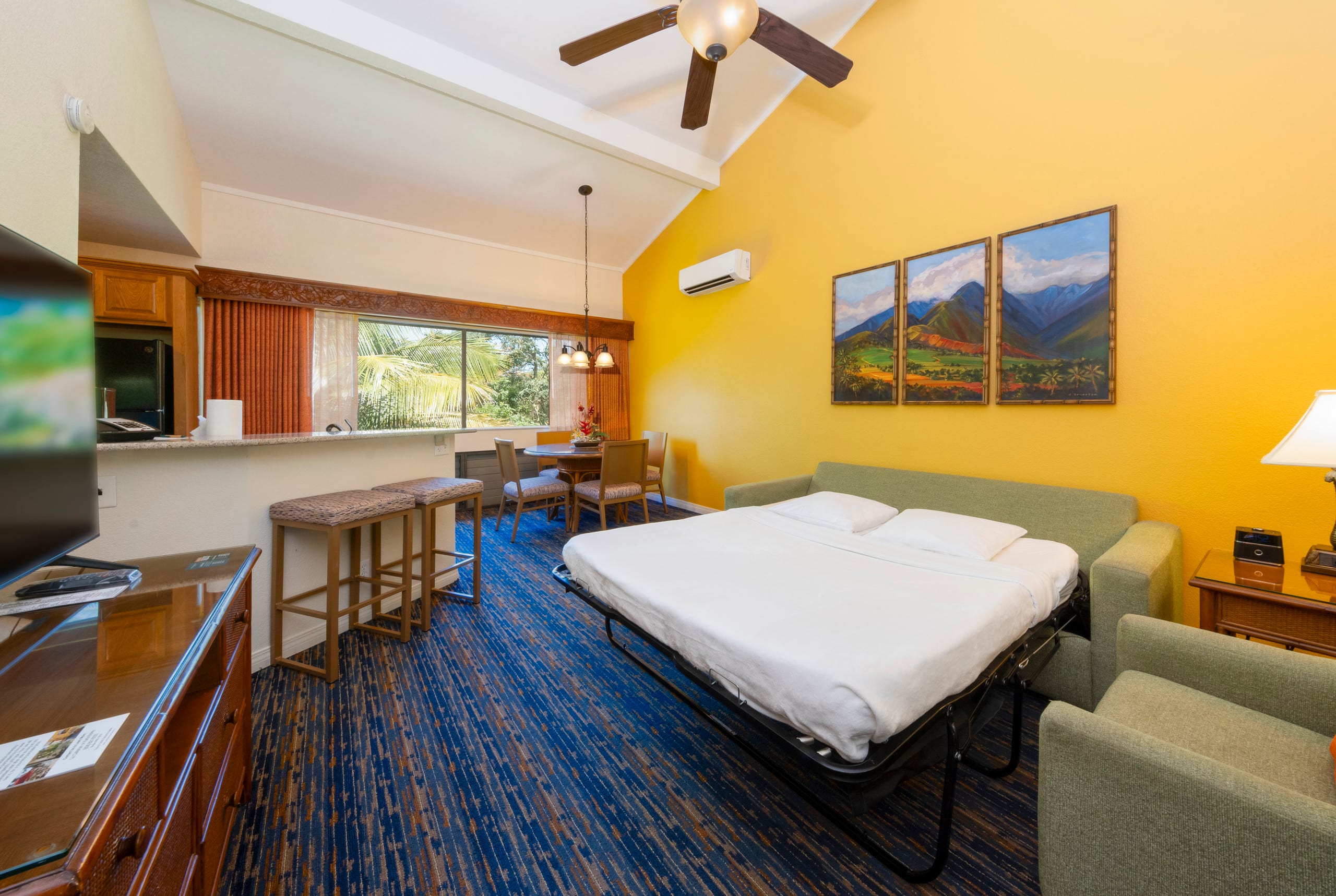Condo in Kauai · ★4.75 · 1 bedroom · 2 beds · 1 shared bath - Image 10