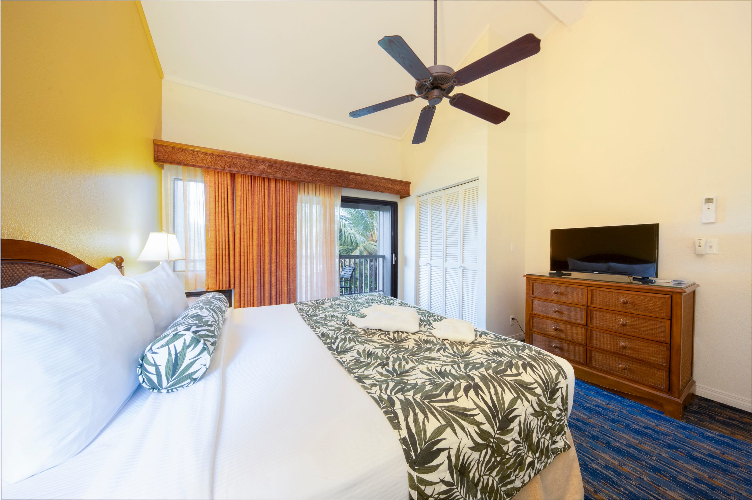 Condo in Kauai · ★4.75 · 1 bedroom · 2 beds · 1 shared bath - Image 11