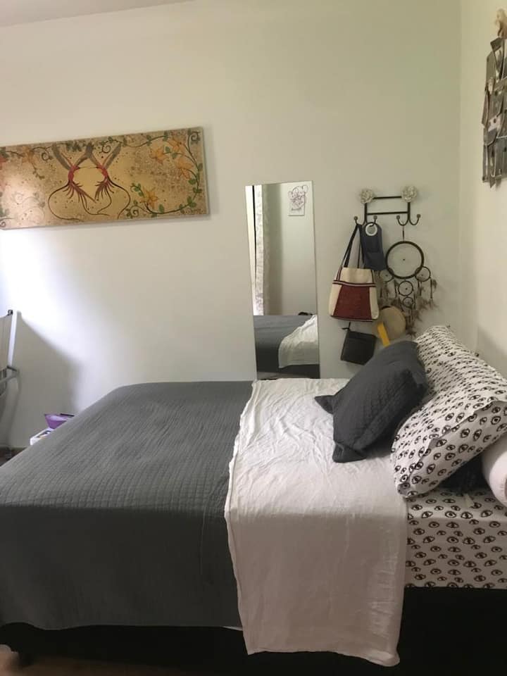 部屋2 ：ダブルベッド付き 