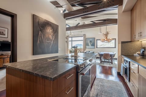 Penthouse on Pearl - downtown Jackson, Wyoming