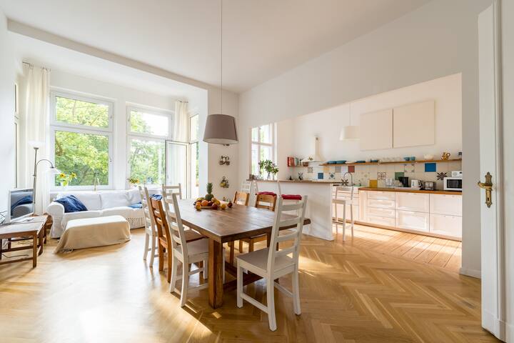 Modern. Central. Spacey. Homy. gallery image 3