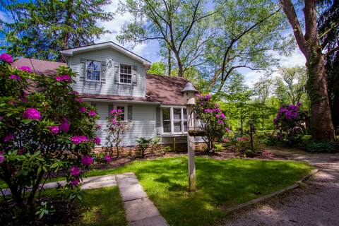 Charming Creekside Jewel Near Ligonier Diamond