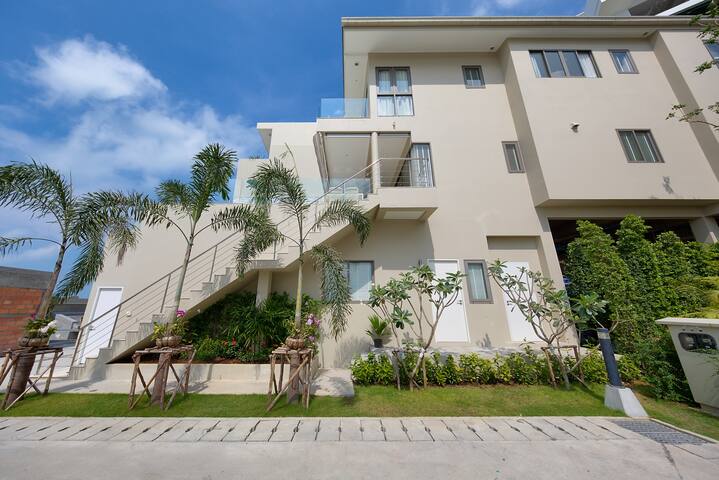 Luxe Connections managed Airbnb listing 3